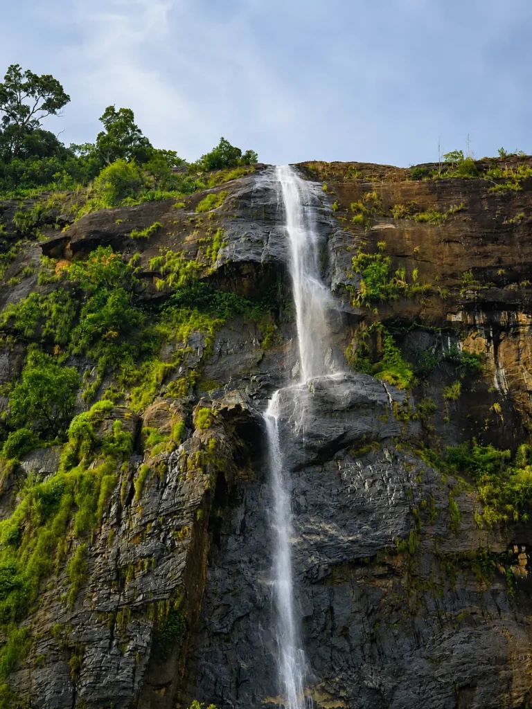 diyaluma falls