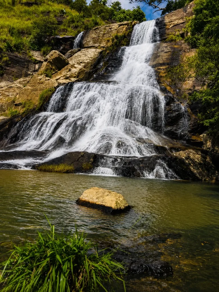 Upper Diyaluma waterfall