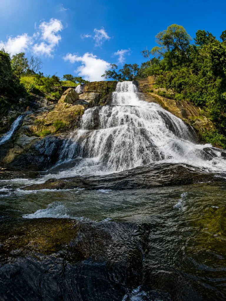 upper diyaluma falls
