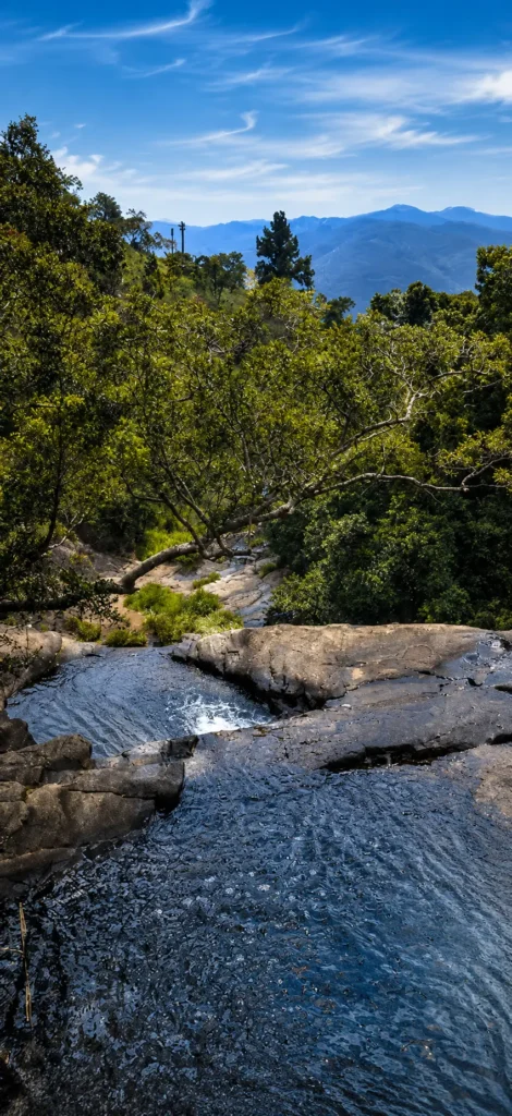 upper diyaluma falls pools