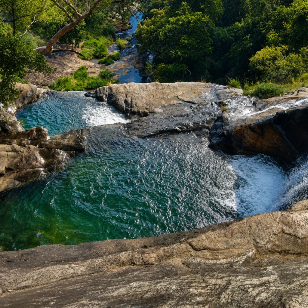 Upper Diyaluma pools