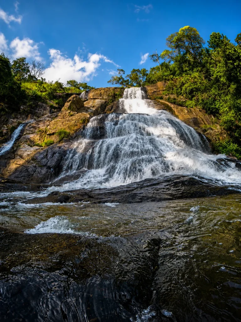 Upper Diyaluma Falls